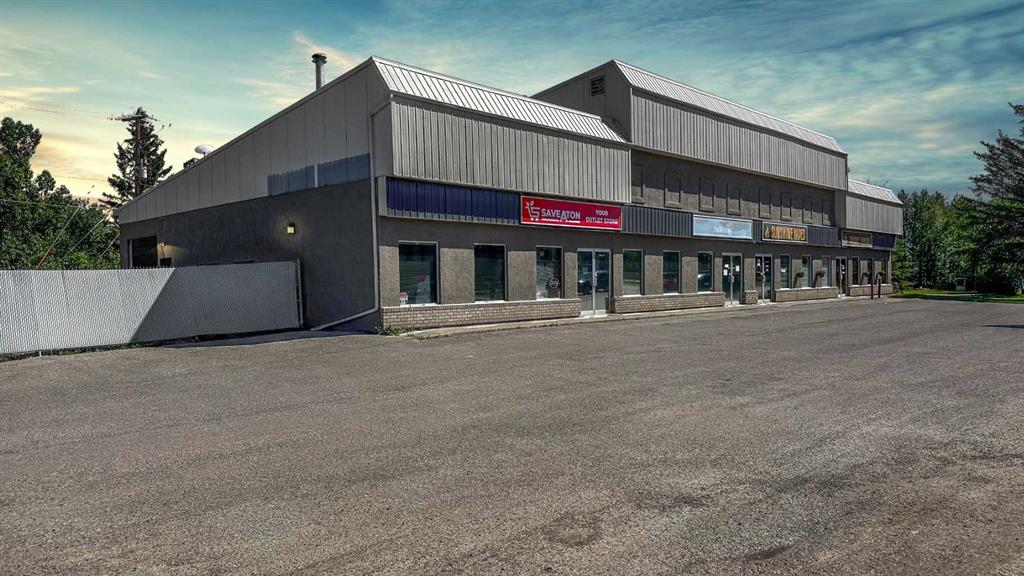 Picture of 586 Main Ave W  , Sundre Real Estate Listing