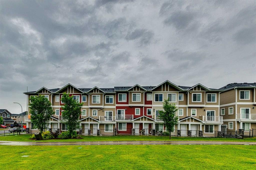 Picture of 35 Redstone Circle NE, Calgary Real Estate Listing