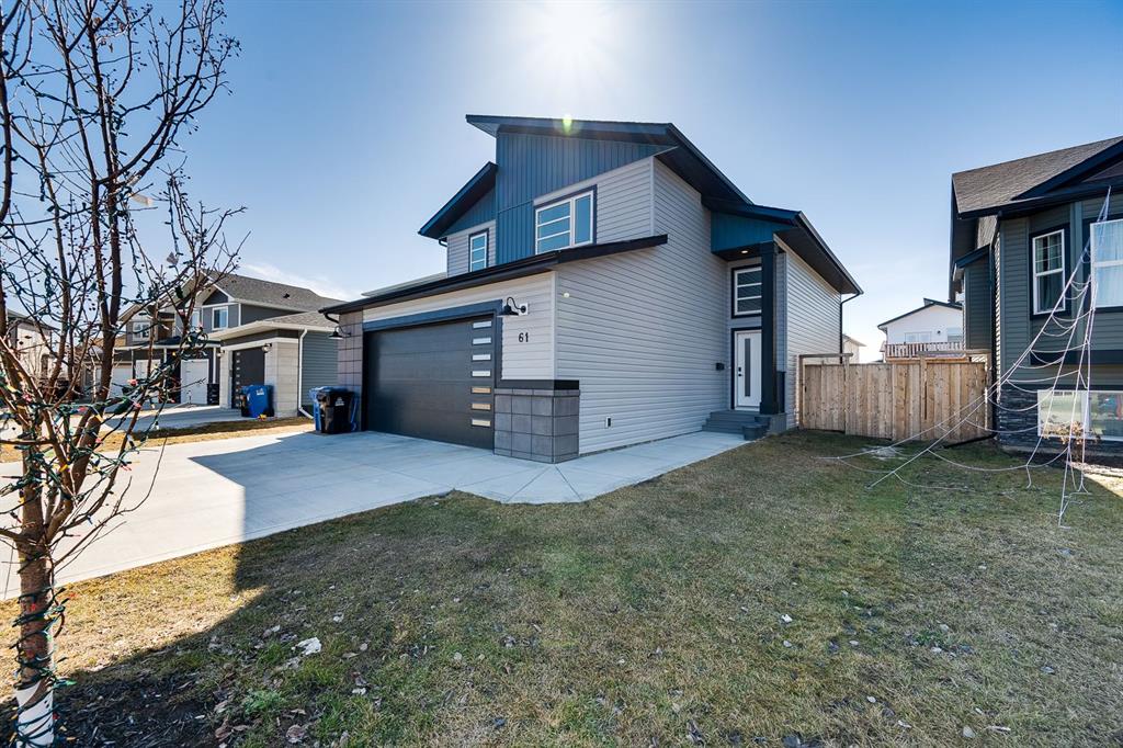 Picture of 61 Murphy Close , Blackfalds Real Estate Listing