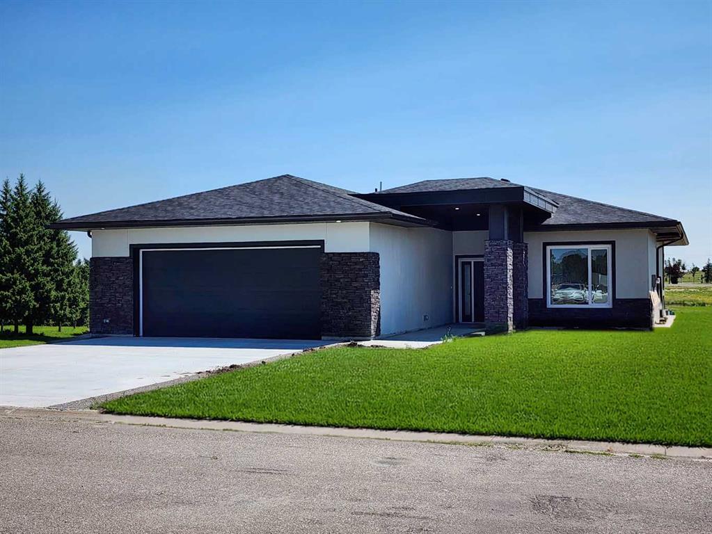 Picture of 24 Tamarack Road E, Claresholm Real Estate Listing