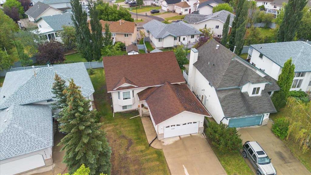 Picture of 11829 Crystal Lake Drive , Grande Prairie Real Estate Listing