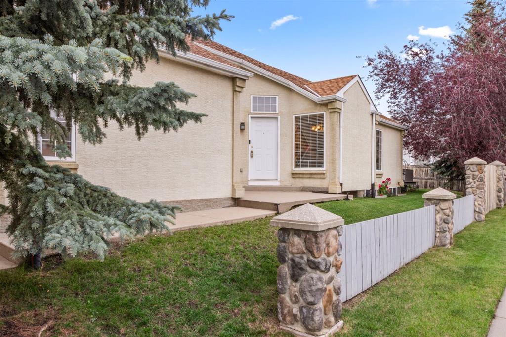 Picture of 106 Somerset Drive SW, Calgary Real Estate Listing
