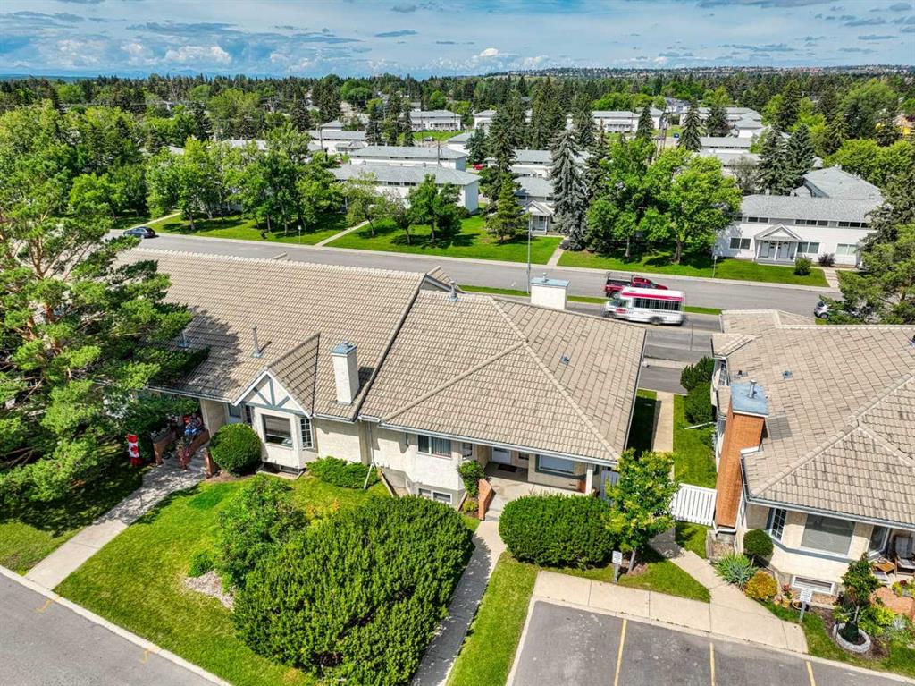 Picture of 18 Richelieu Court SW, Calgary Real Estate Listing