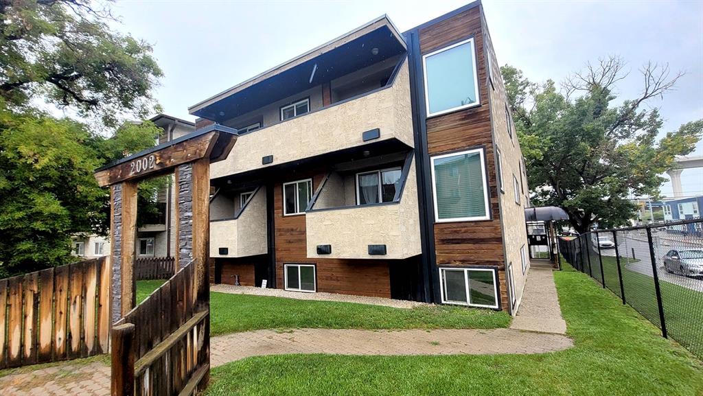 Picture of 7, 2002 11 Avenue SW, Calgary Real Estate Listing