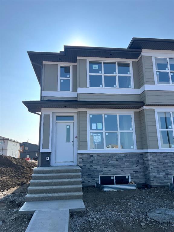 Picture of 232 Ricardo Ranch Drive SE, Calgary Real Estate Listing