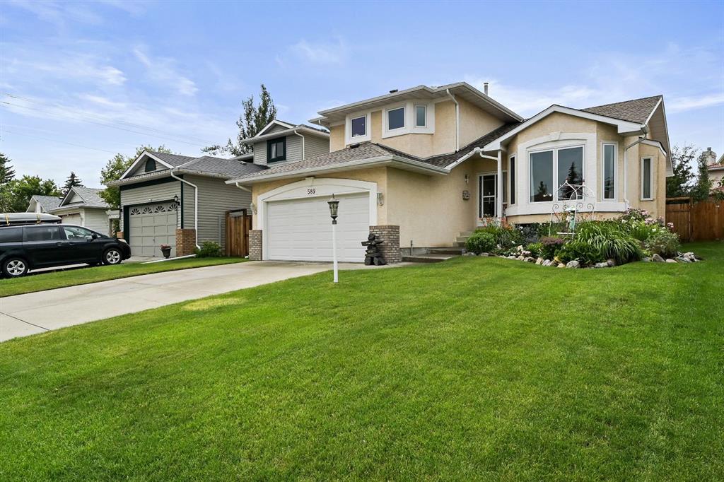 Picture of 589 Shawinigan Drive SW, Calgary Real Estate Listing