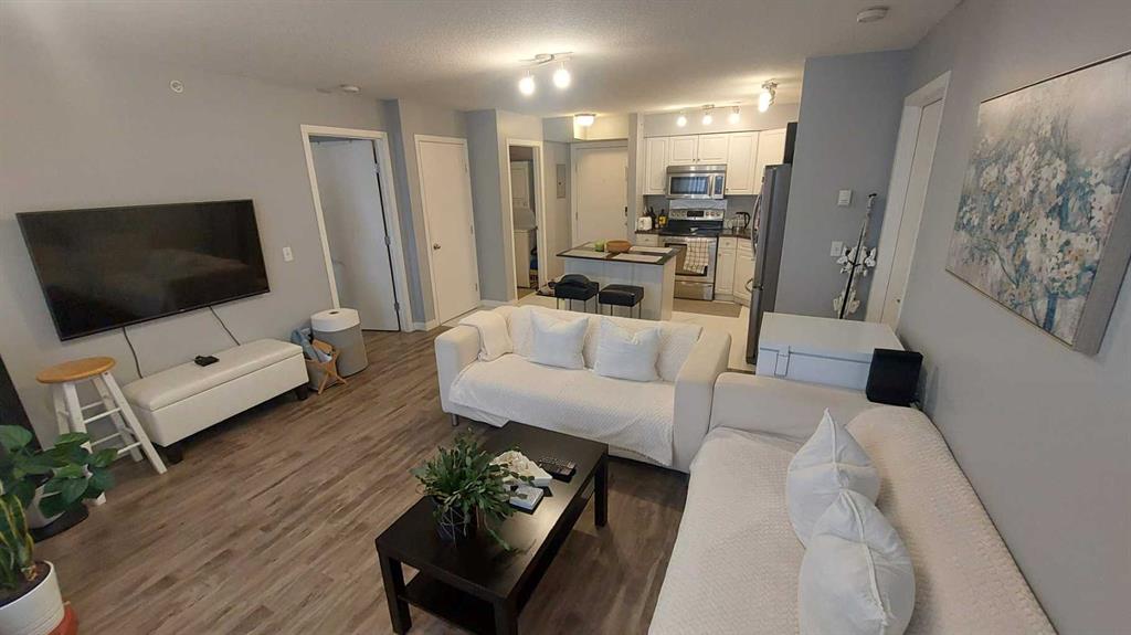 Picture of 402, 2000 applevillage Court SE, Calgary Real Estate Listing