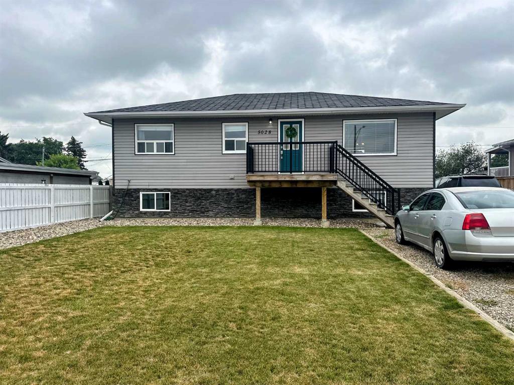 Picture of 5028 42 Avenue , Taber Real Estate Listing