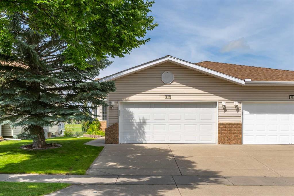 Picture of 817 Riverside Drive NW, High River Real Estate Listing
