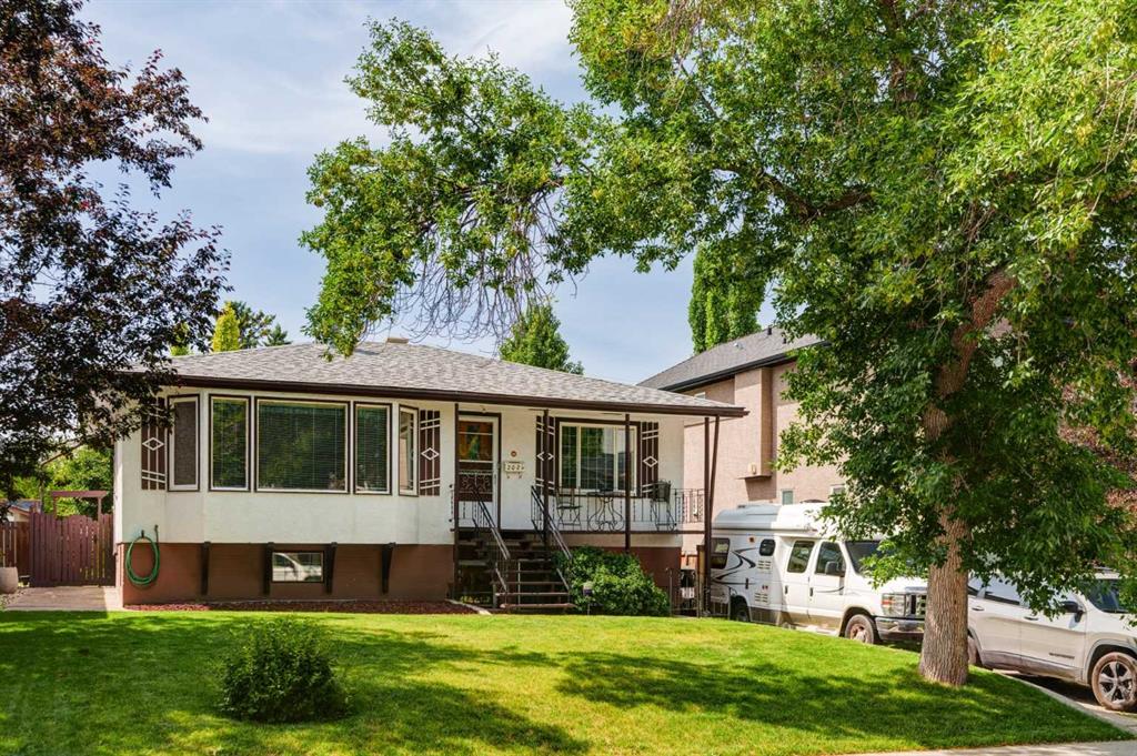 Picture of 2021 33 Street SW, Calgary Real Estate Listing