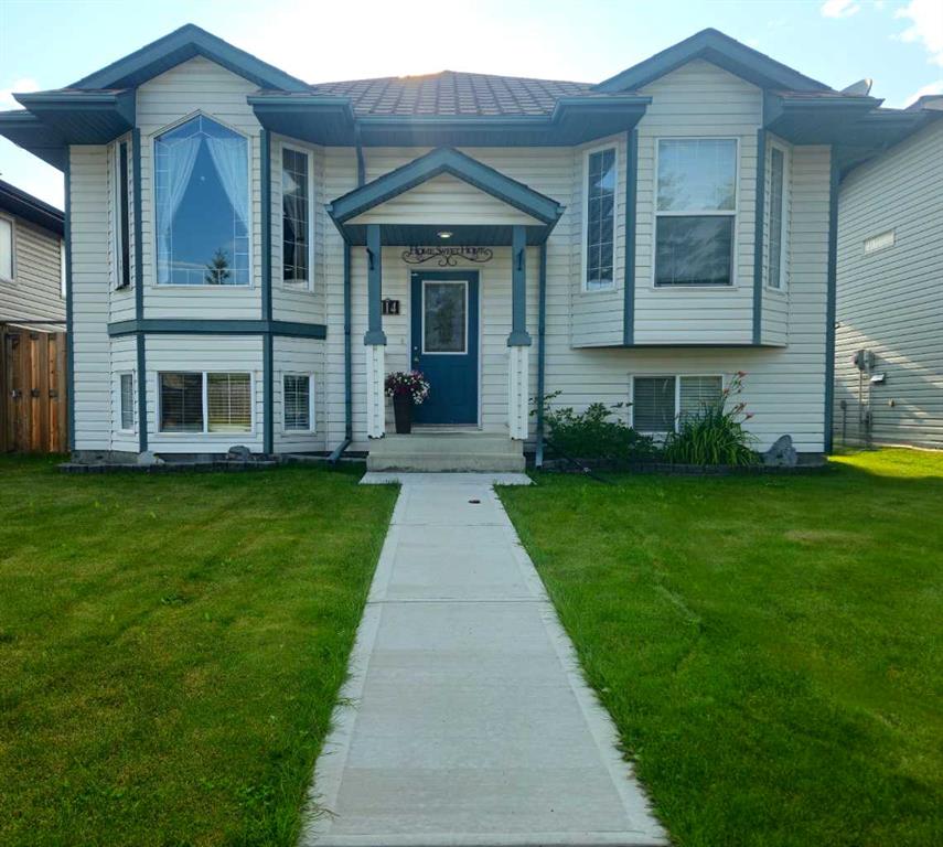 Picture of 114 Robinson Avenue , Penhold Real Estate Listing