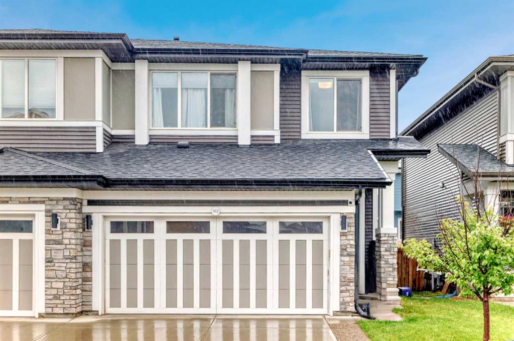 Picture of 162 Kingfisher Crescent SE, Airdrie Real Estate Listing