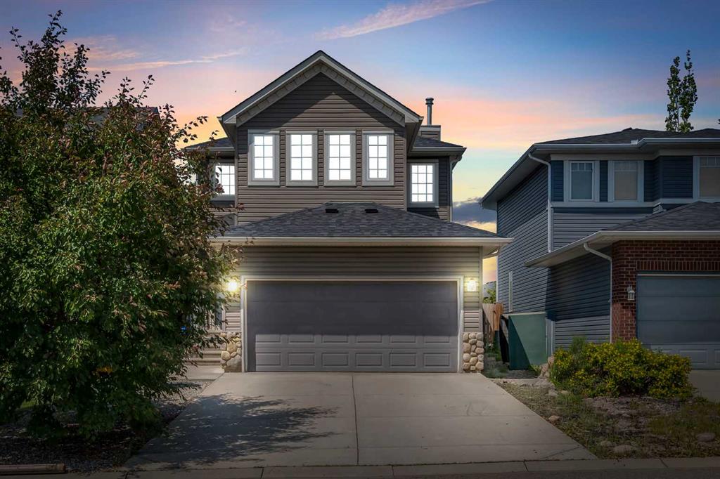 Picture of 218 Evansford Circle NW, Calgary Real Estate Listing