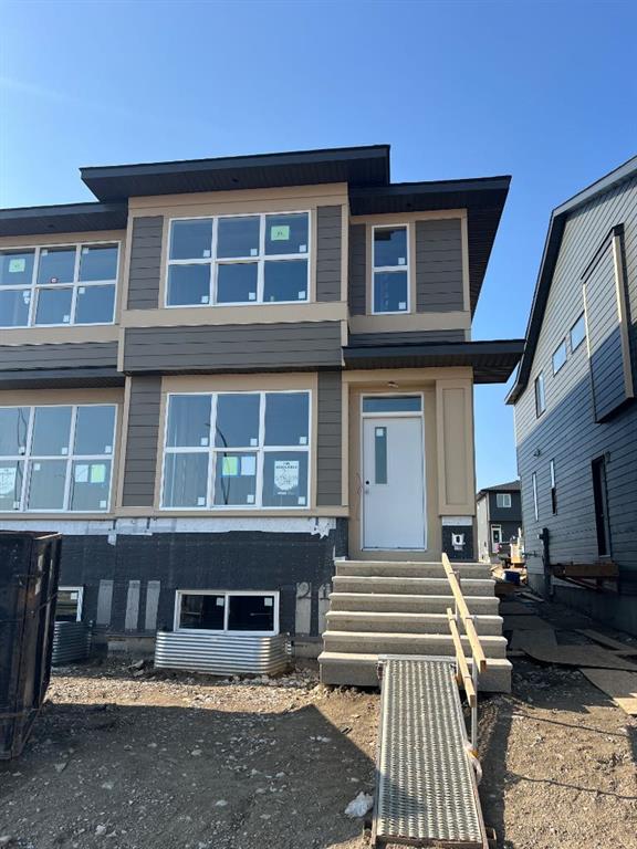 Picture of 21 Setonvista Gate SE, Calgary Real Estate Listing