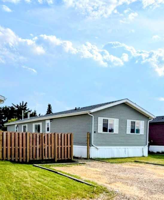 Picture of 63, 404 6 Avenue NW, Slave Lake Real Estate Listing