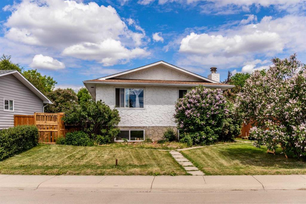 Picture of 4307 Dovercrest Drive SE, Calgary Real Estate Listing