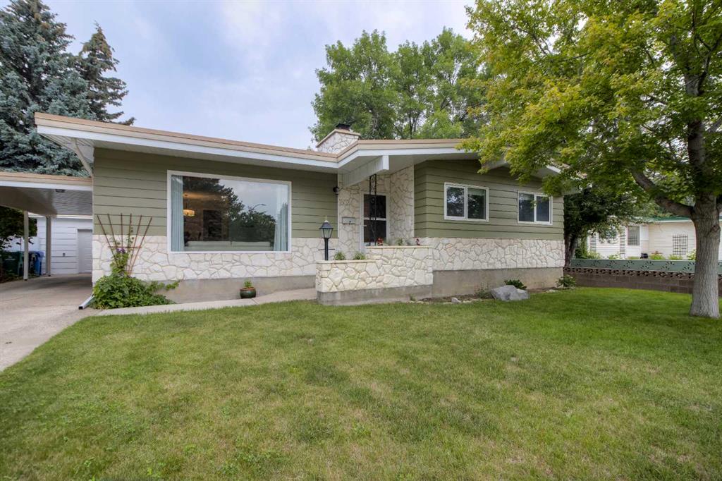 Picture of 1602 Ashgrove Road S, Lethbridge Real Estate Listing