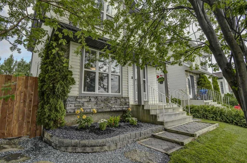 Picture of 1044 Country Hills Circle NW, Calgary Real Estate Listing