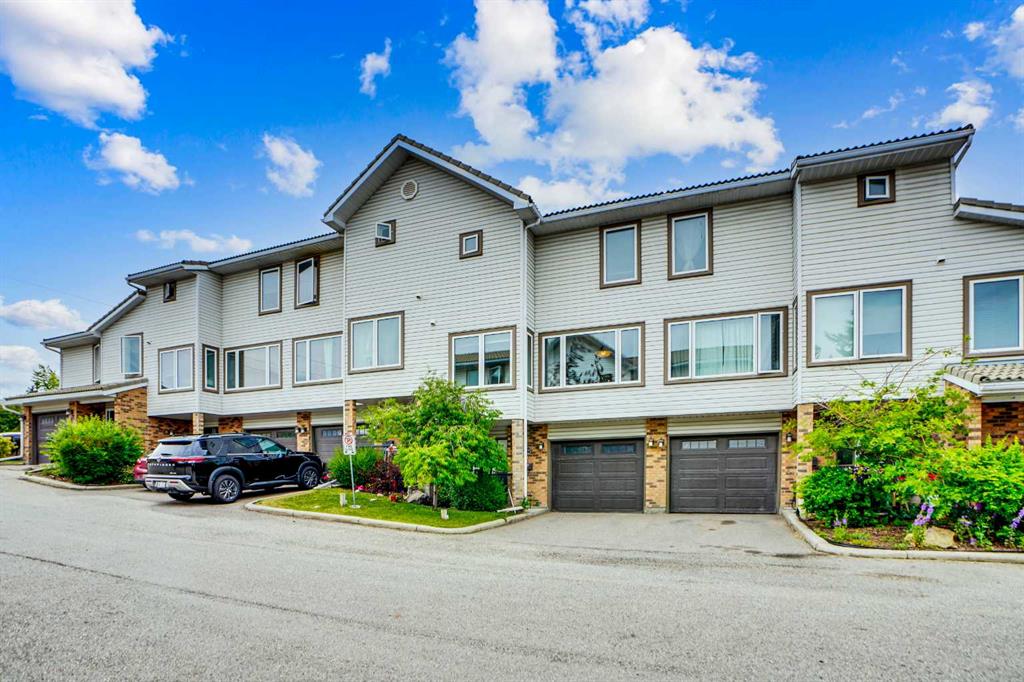 Picture of 219 Coachway Lane SW, Calgary Real Estate Listing