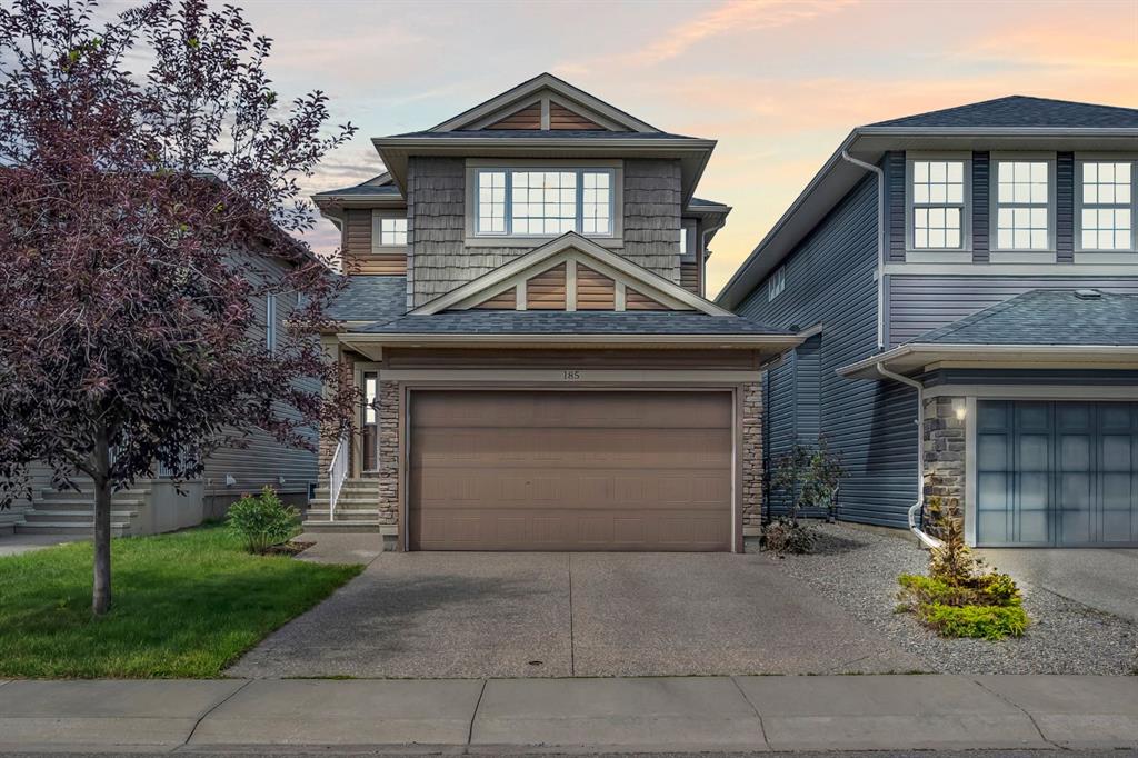 Picture of 185 Evanspark Gardens NW, Calgary Real Estate Listing