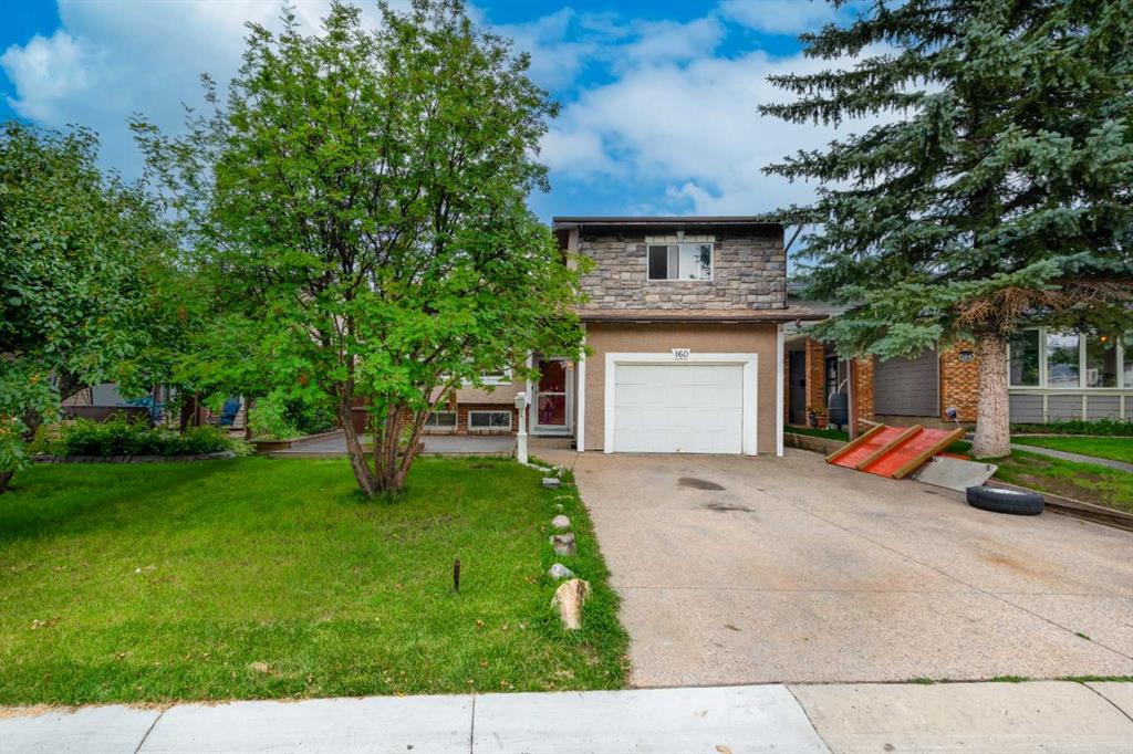 Picture of 160 Berkshire Close NW, Calgary Real Estate Listing
