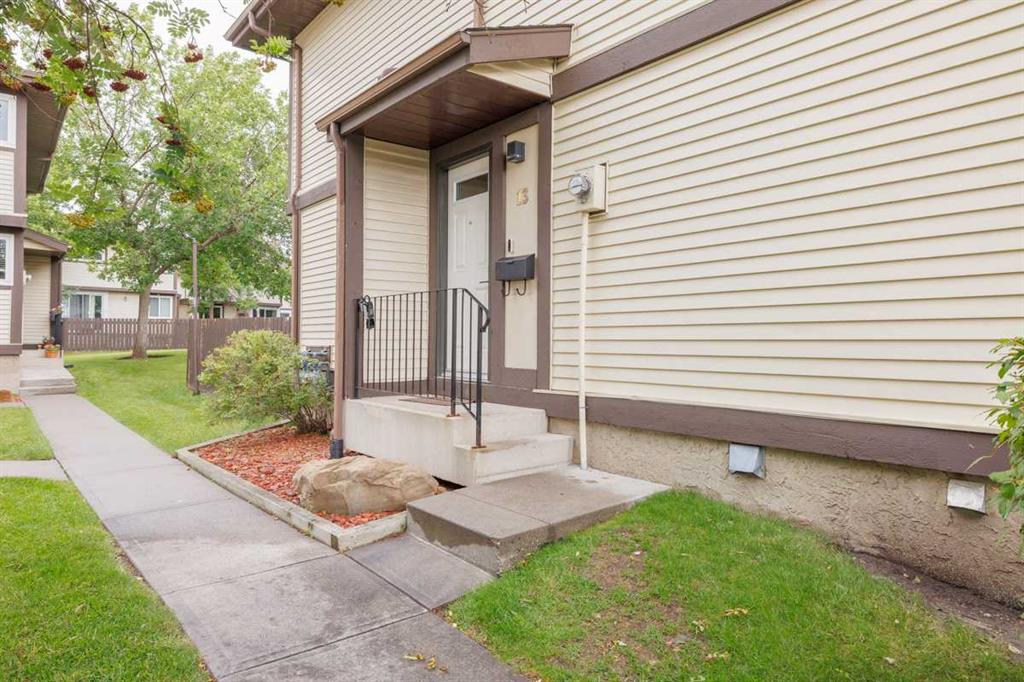 Picture of 13, 115 Bergen Road NW, Calgary Real Estate Listing