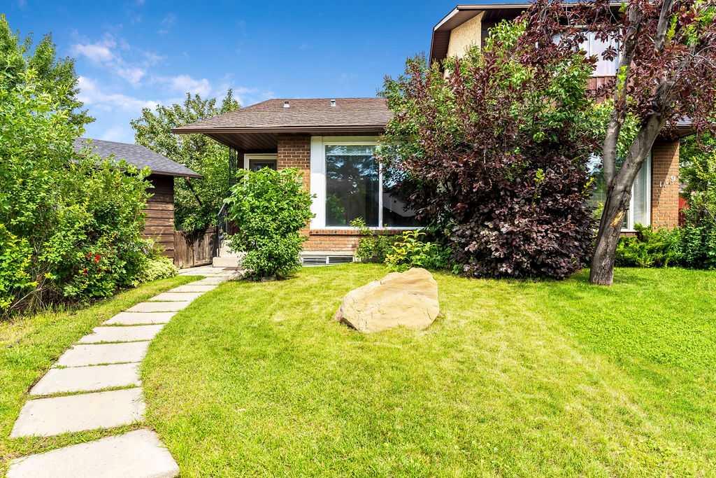 Picture of 123 Whiteridge Place NE, Calgary Real Estate Listing