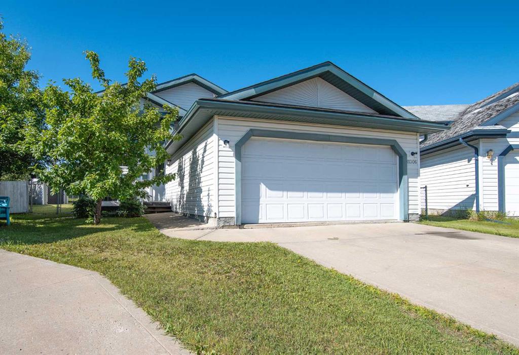 Picture of 11306 92A Street  , Grande Prairie Real Estate Listing