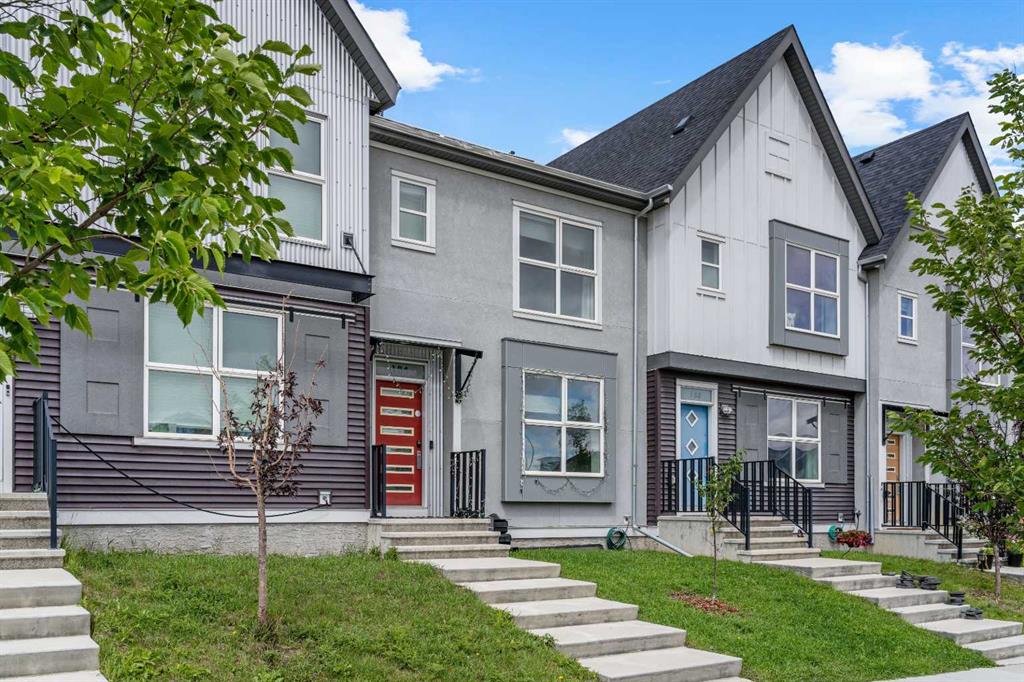Picture of 184 Livingston View NE, Calgary Real Estate Listing
