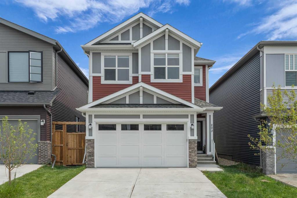 Picture of 203 Lucas Close NW, Calgary Real Estate Listing