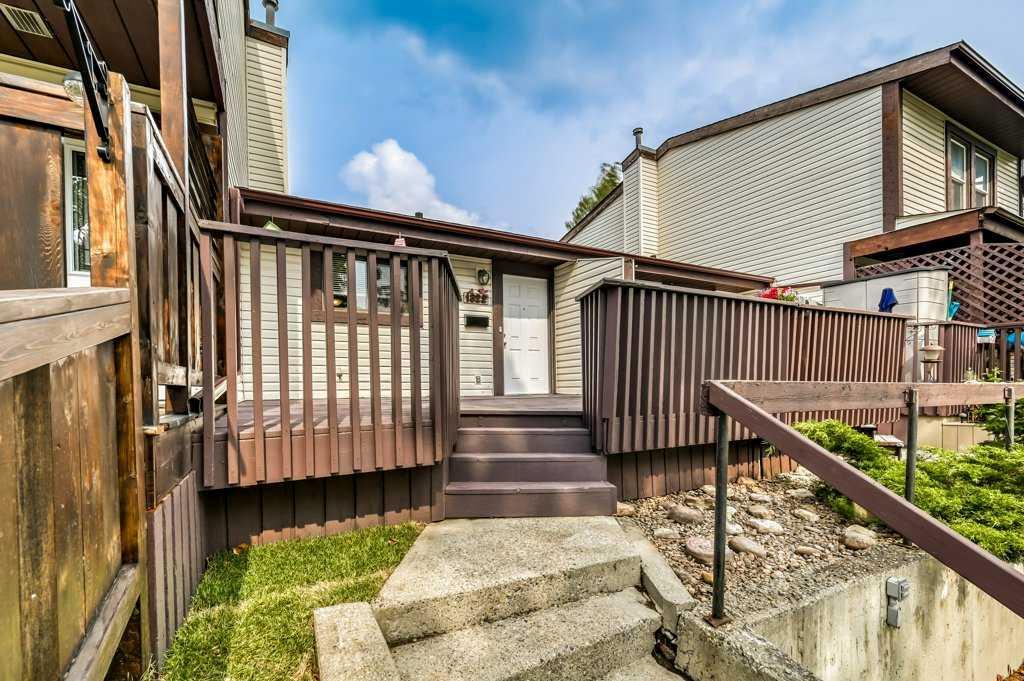 Picture of 1322 Ranchlands Way NW, Calgary Real Estate Listing