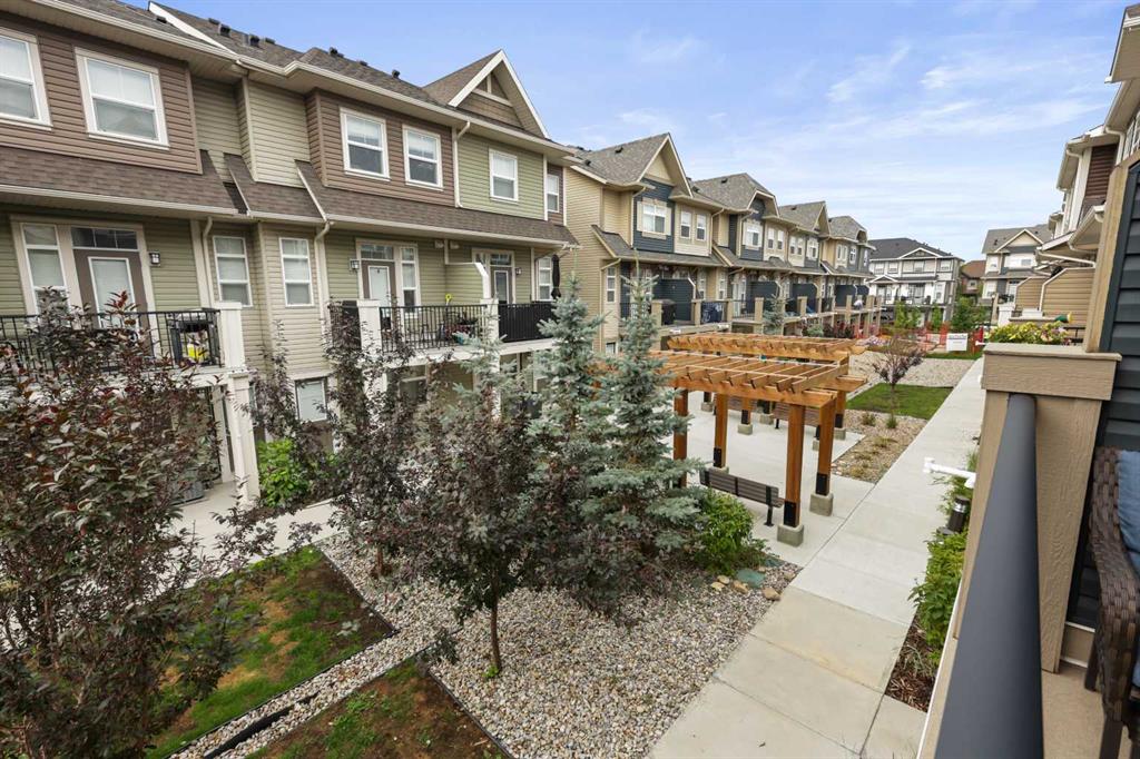 Picture of 30 Legacy Path SE, Calgary Real Estate Listing
