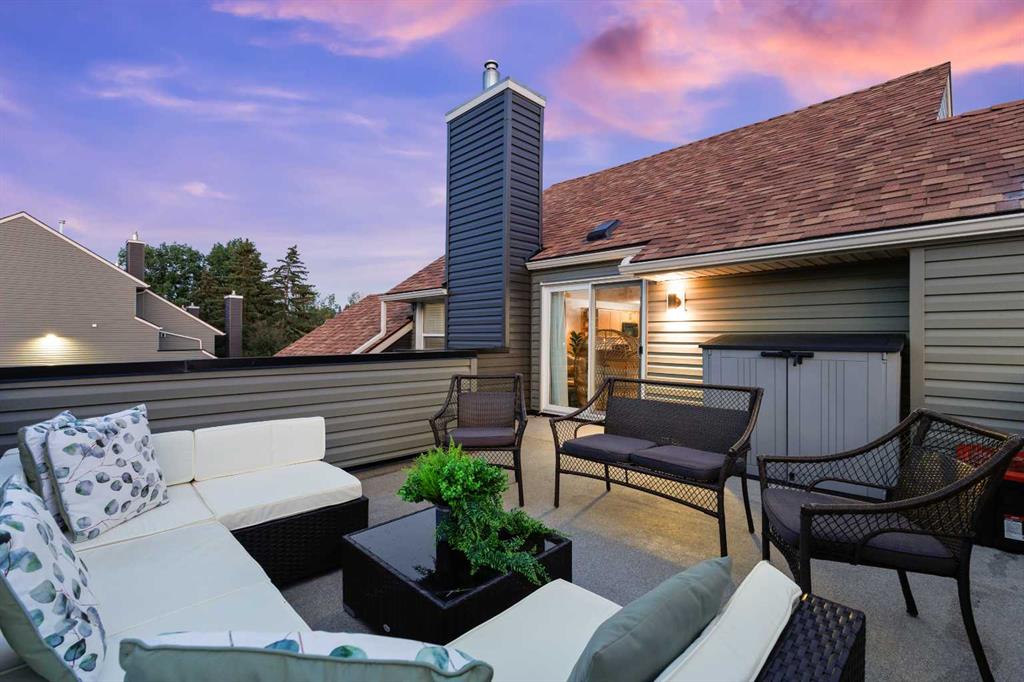 Picture of 224, 35 Glamis Green SW, Calgary Real Estate Listing