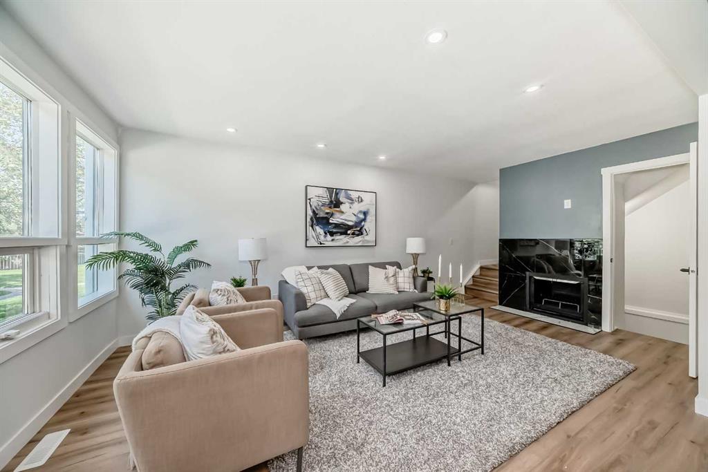Picture of 404, 544 Blackthorn Road NE, Calgary Real Estate Listing