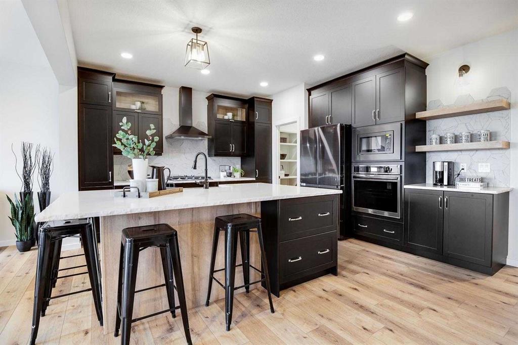 Picture of 59 Versant Way SW, Calgary Real Estate Listing