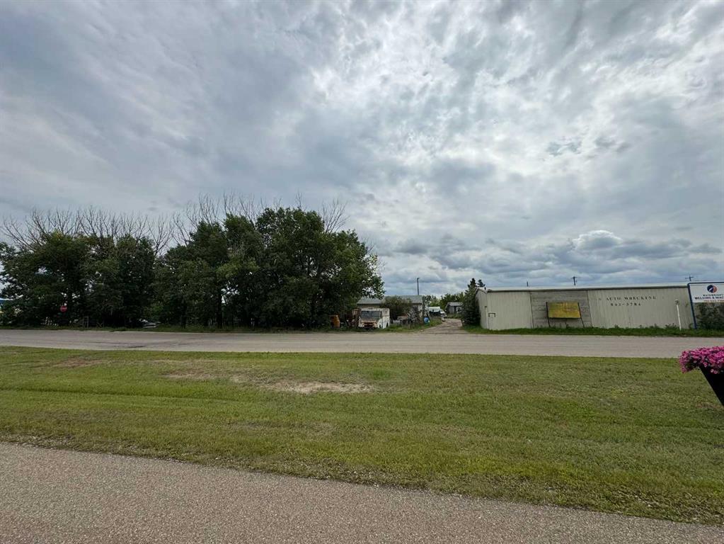 Picture of 2201 14th Ave  , Wainwright Real Estate Listing