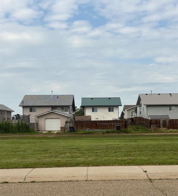 Picture of 83 Upland Manor W, Brooks Real Estate Listing