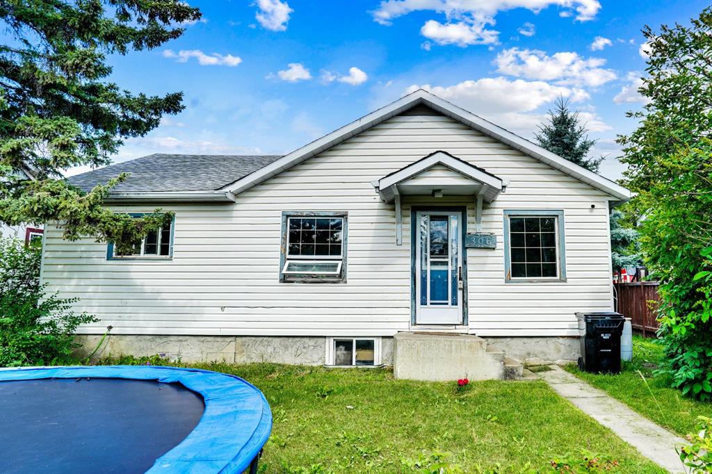 Picture of 306 1 Street E, Cremona Real Estate Listing