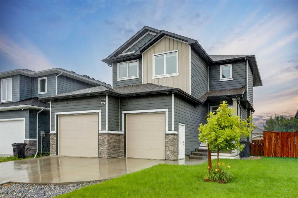 Picture of 217 Greenwood Road , Coalhurst Real Estate Listing