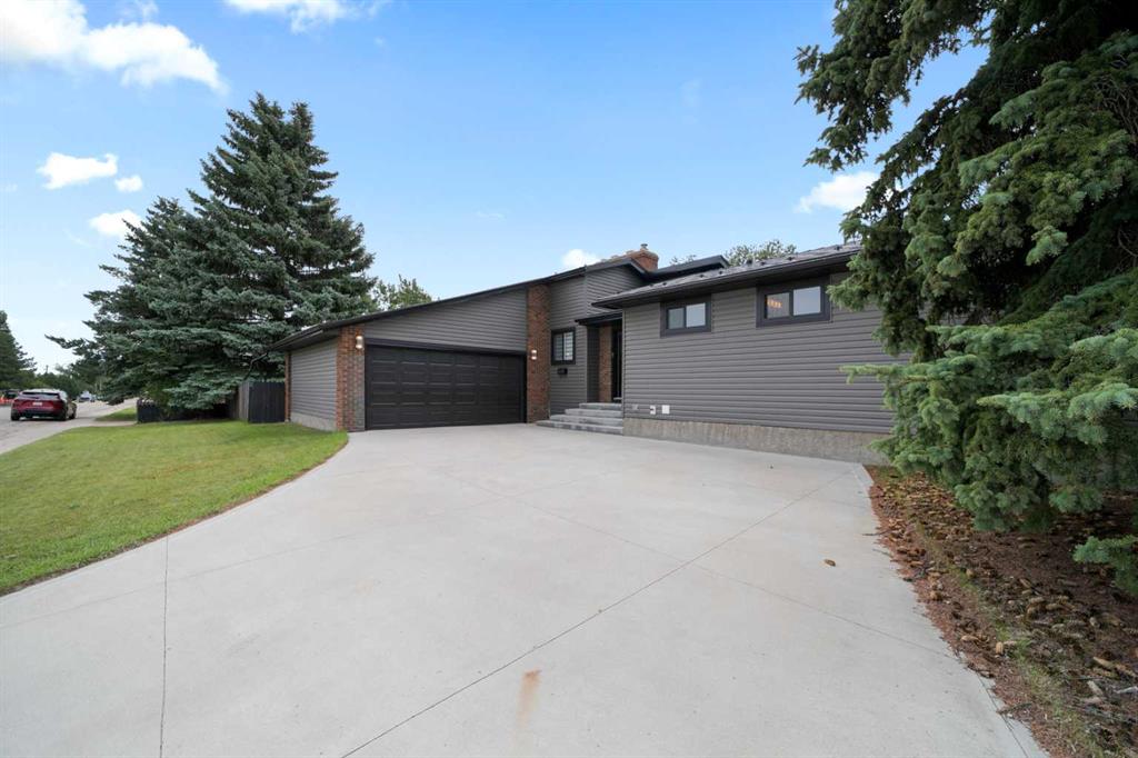 Picture of 6407 43 Avenue , Camrose Real Estate Listing