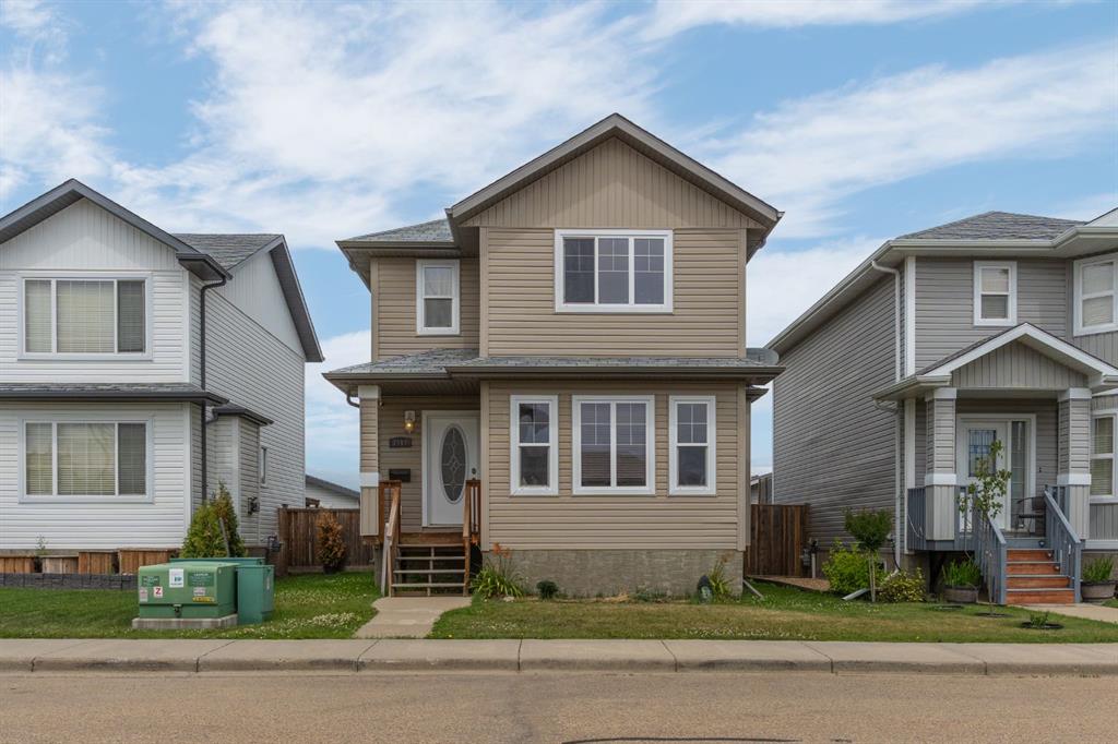 Picture of 7412 46 Avenue , Camrose Real Estate Listing