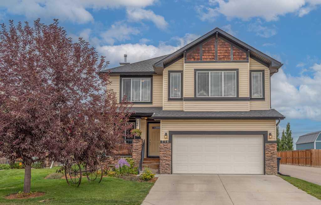 Picture of 714 Hampshire Way NE, High River Real Estate Listing