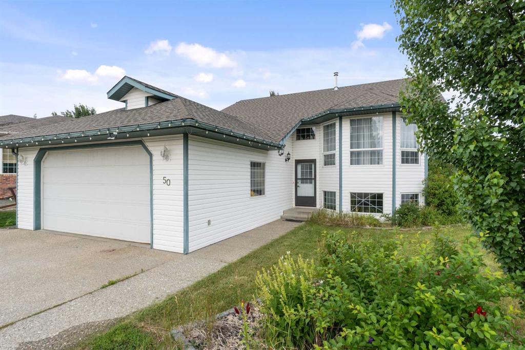 Picture of 50 Park Circle , Whitecourt Real Estate Listing