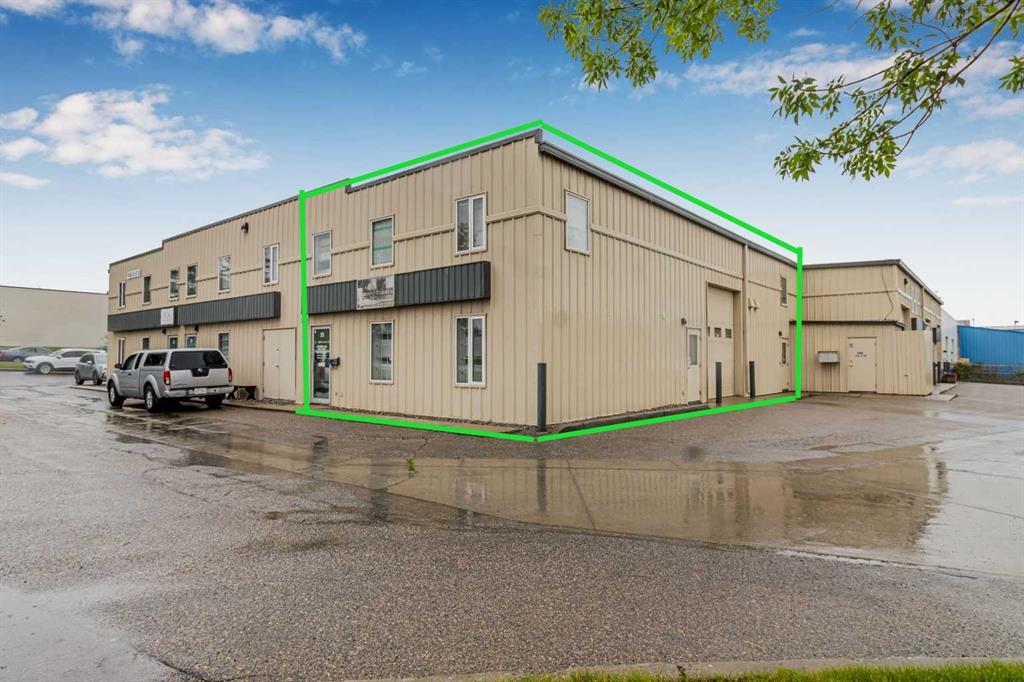 Picture of 35, 5080 12A Street SE, Calgary Real Estate Listing