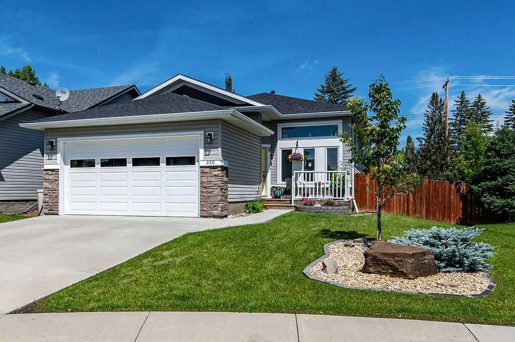 Picture of 220 Regent Road , Diamond Valley Real Estate Listing