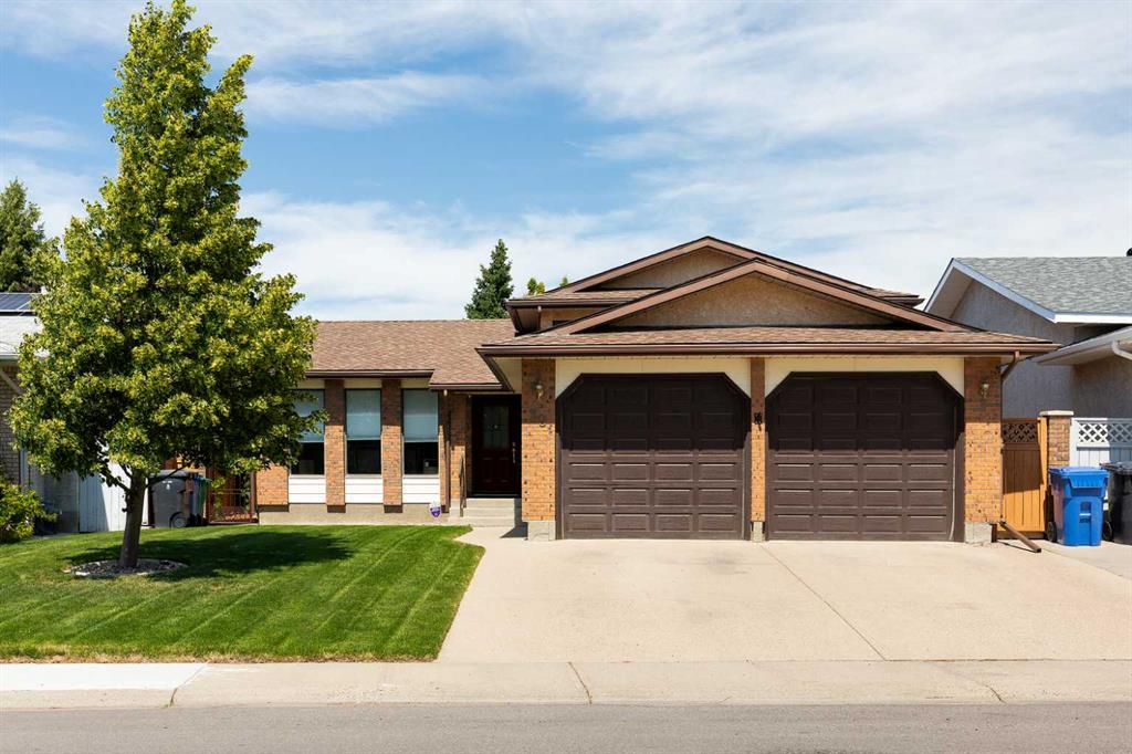 Picture of 39 Bluefox Boulevard N, Lethbridge Real Estate Listing