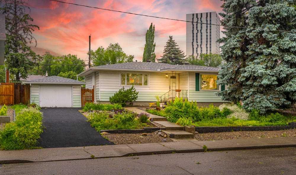 Picture of 2211 Halifax Crescent NW, Calgary Real Estate Listing