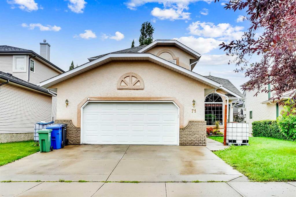 Picture of 71 Cimarron Drive , Okotoks Real Estate Listing
