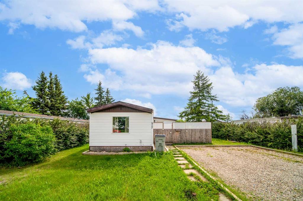 Picture of 517 2 Ave Crescent , Wainwright Real Estate Listing