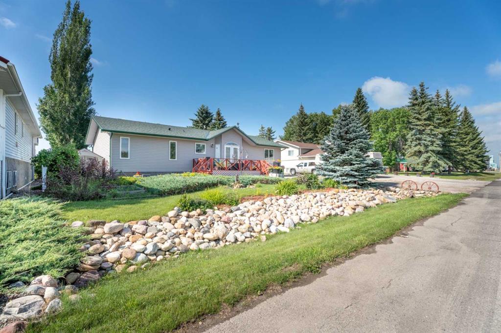 Picture of 102 Railway Avenue E, Arrowwood Real Estate Listing